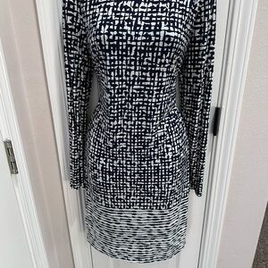 Vince Camuto Navy and White Long-Sleeve Printed Sheath Dress